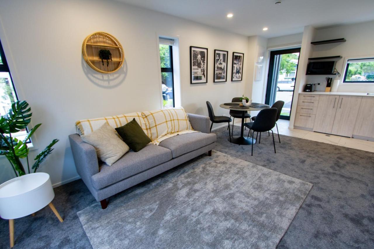 2 Bed Central Addington W/Park Крайстчърч Екстериор снимка