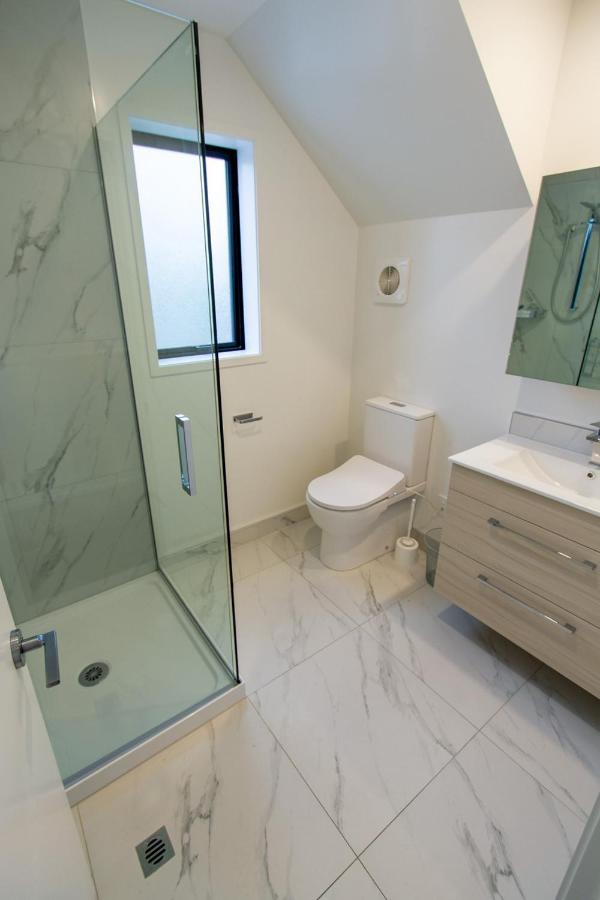 2 Bed Central Addington W/Park Крайстчърч Екстериор снимка