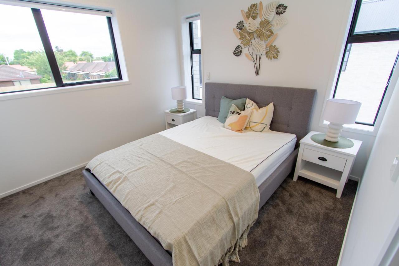 2 Bed Central Addington W/Park Крайстчърч Екстериор снимка