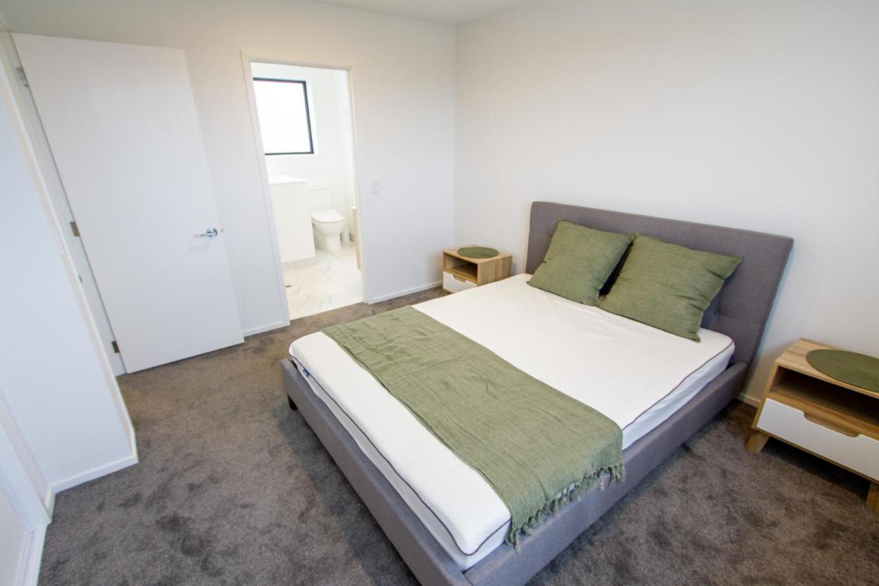 2 Bed Central Addington W/Park Крайстчърч Екстериор снимка